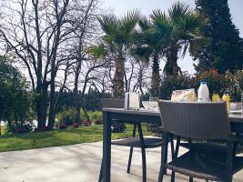 فندق كارْبُنْترافي  Le Chateau Des Cinq Cantons المظهر الخارجي الصورة